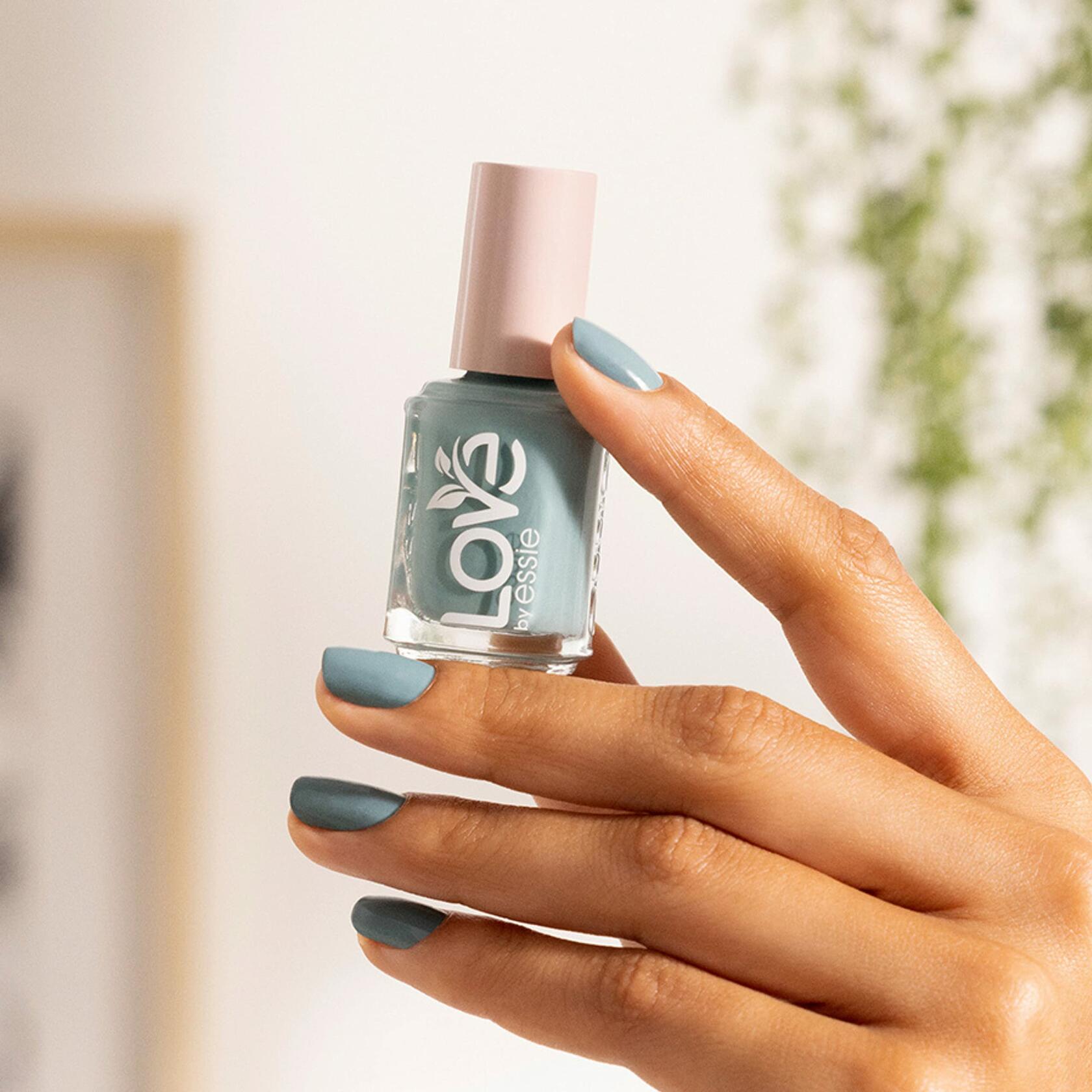 LOVE by essie Nail Polish, 80% Plant-based, Salon-Quality, Vegan, Green, Good Impressions, 0.46 Fl Oz, 12 count