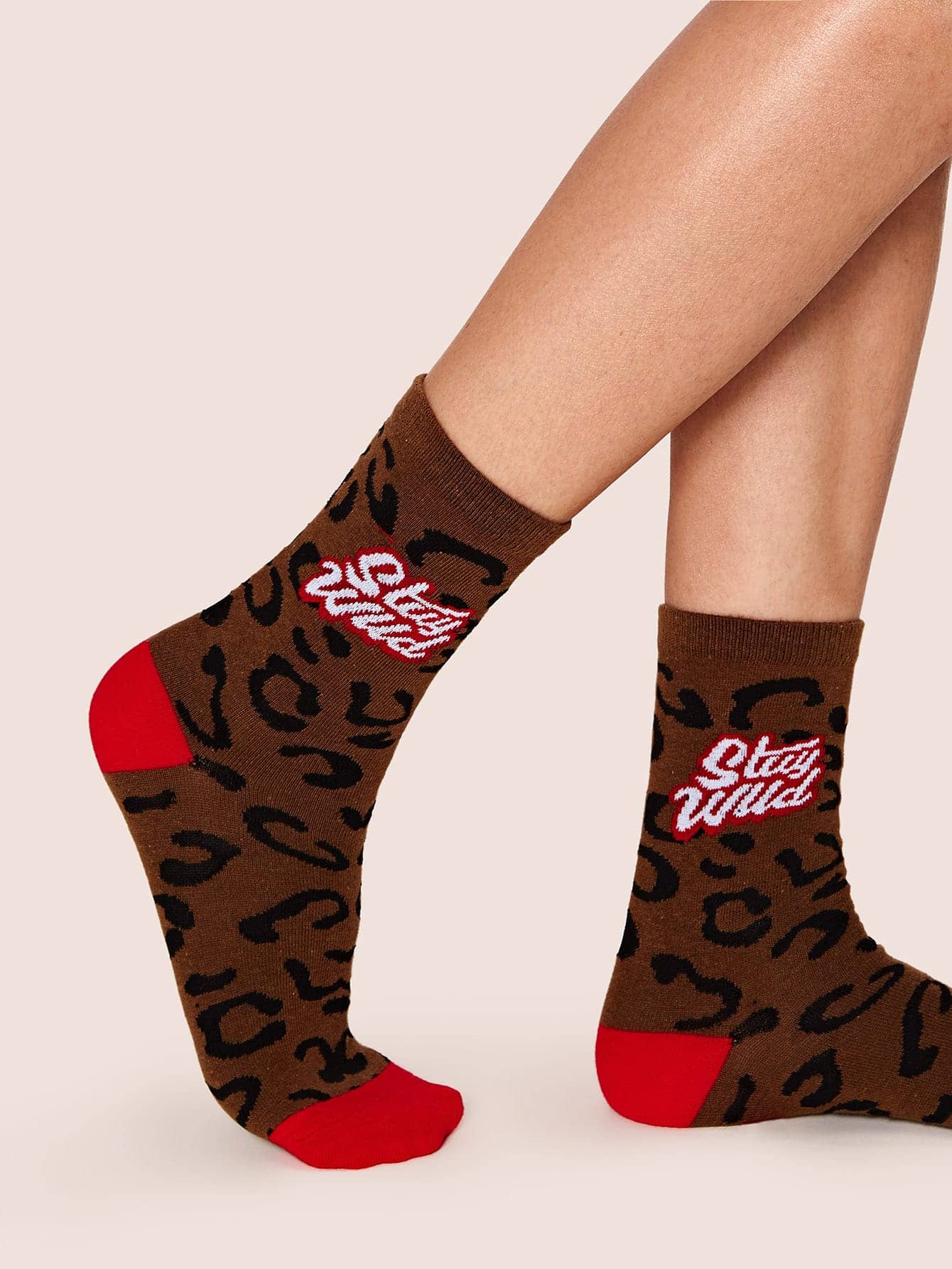 2pairs Letter Graphic Crew Socks